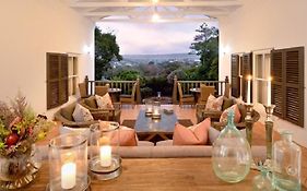 8A Grahamstown By The Oyster Collection
